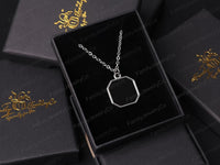 Personalized Heat - Activated Photo Necklace - AxenBox