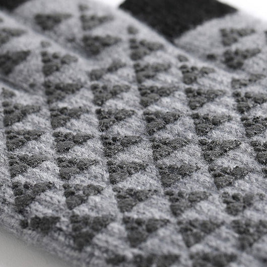 USB Heated Knit Gloves - Touch Screen Friendly - AxenBox